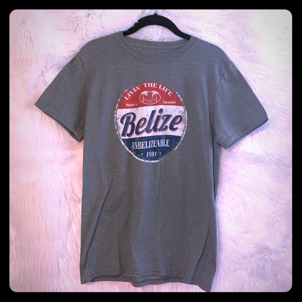 ❄️SALE❄️ Never worn green Belize tee